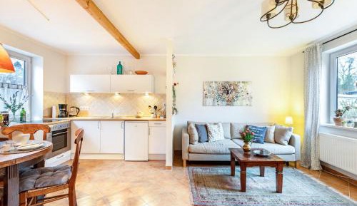 Superior One-Bedroom Apartment