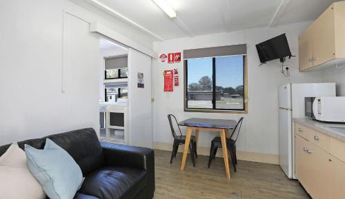 Basic Cabin – Sleeps 4 - Dog Friendly