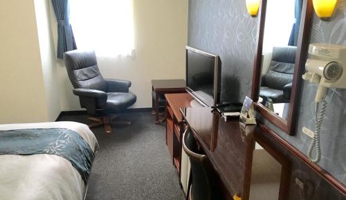 Single Room with Bathroom - Smoking