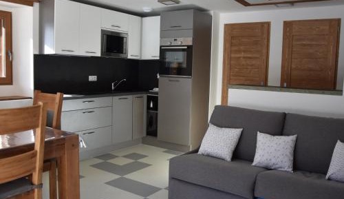 Apartment (4 Adults)