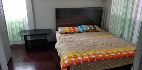 Queen Room with Shared Bathroom