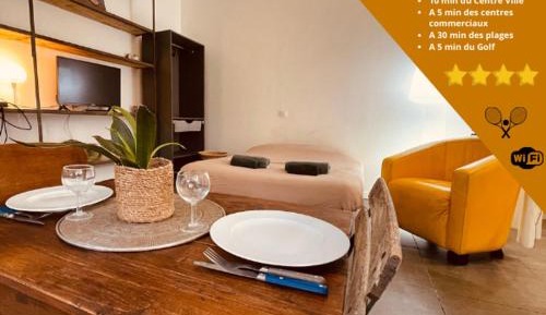 Apartment with Garden View
