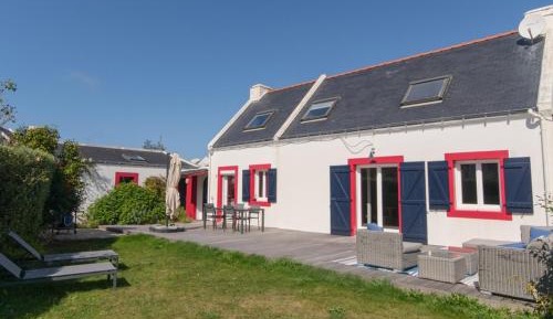 Holiday Home (8 Adults)