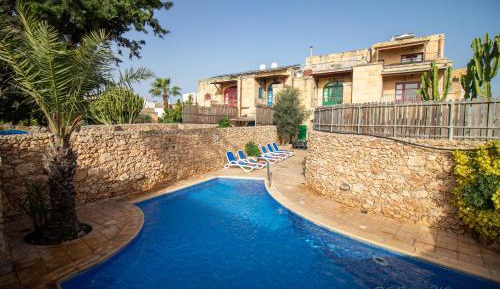 Five-Bedroom Holiday Home