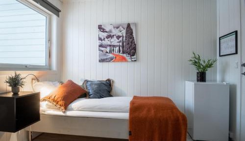 Single Room with Private Bathroom