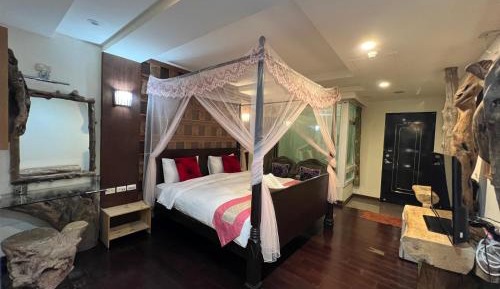 Standard Double Room - No Window