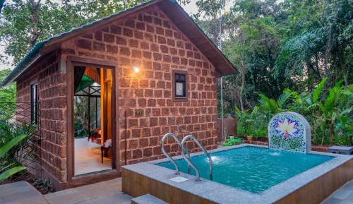 Lake View Chalet with Private Plunge Pool