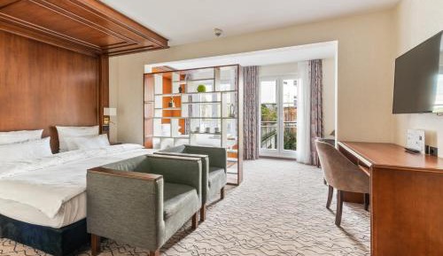Superior Triple Room