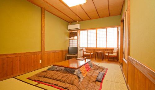 Japanese-Style Room