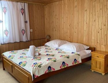 Quadruple Room with Private Bathroom