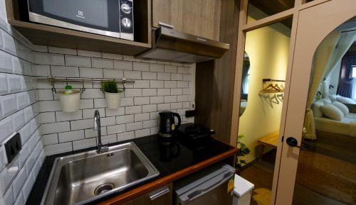 Deluxe Double or Twin Room with City View