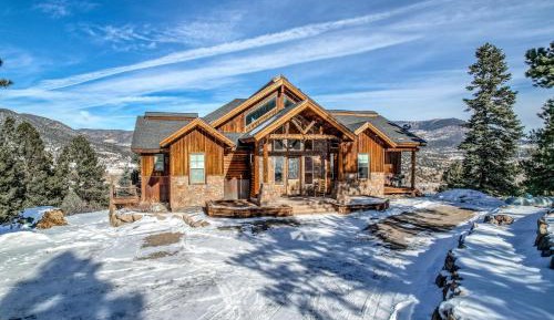 Four bedroom holiday home 