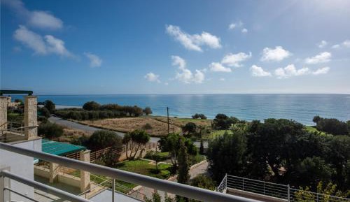Apartment with Sea View - Second Floor