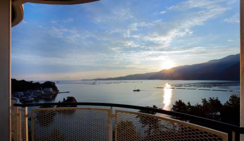 Family Room with Tatami Area and Sea View - Non-Smoking