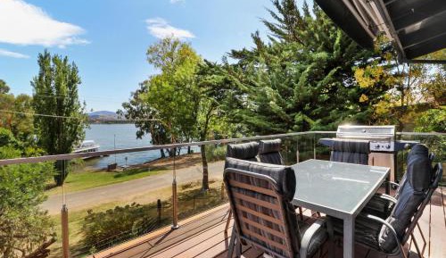Five-Bedroom Holiday Home