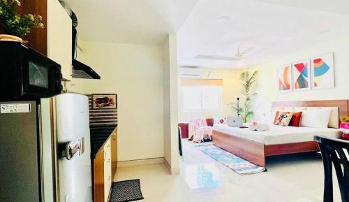 Studio Apartment