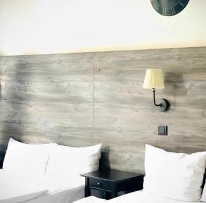 Triple Room with Shared Bathroom