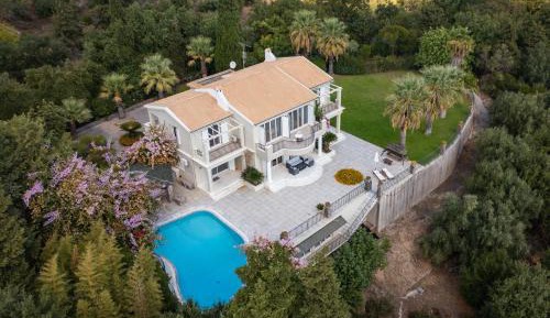 Villa with Sea View