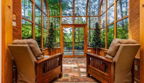 Three-Bedroom Holiday Home 