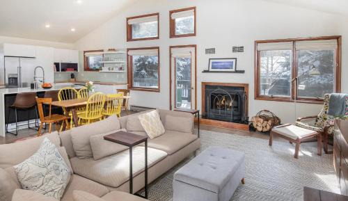 Three-Bedroom Holiday Home 