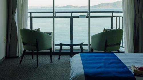 Twin Room with Shower