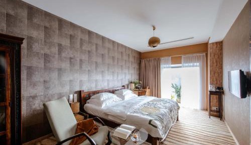 Green Executive Apartment