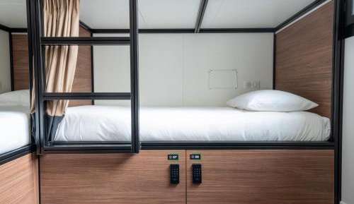 Bed in 8-Bed Mixed Dormitory Room
