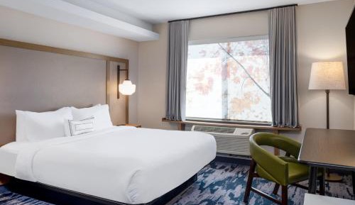 Guest Room, 1 King