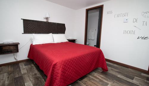 Queen Room