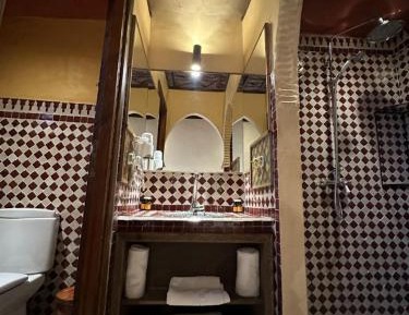 Twin Room with Private Bathroom