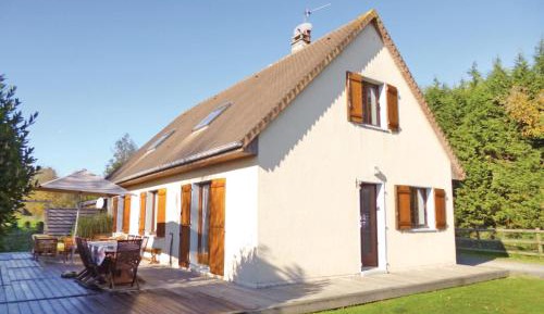 Three-Bedroom Holiday Home 