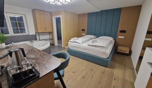 Double Room with Spa Bath