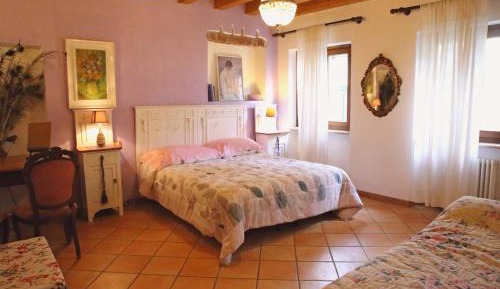 Triple Room with Private Bathroom