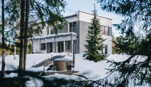 Deluxe Four-Bedroom Villa with Sauna