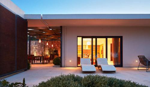 Villa with Sea View