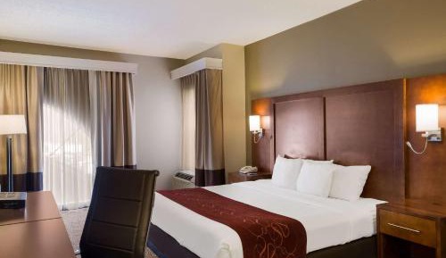 King Suite with In-Room Whirlpool - Non Smoking