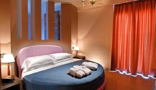 Deluxe Suite with Spa