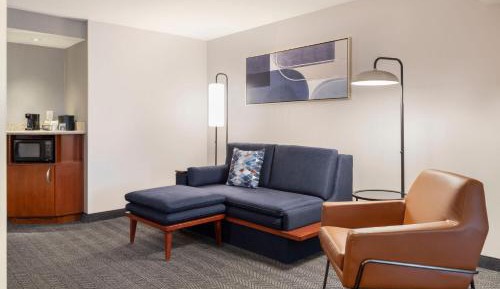 Executive King Studio with Sofa Bed