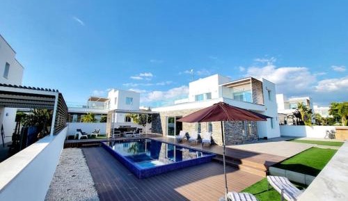 Deluxe Villa