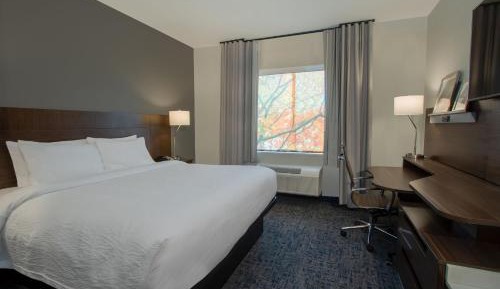 Guest Room, 1 King
