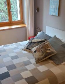 Standard Double Room with Shared Bathroom