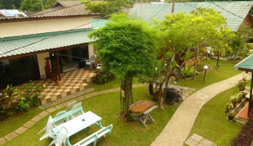 Deluxe Triple Single Bed Room With Garden View