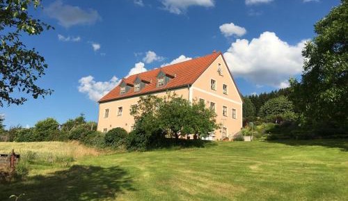 Ten-Bedroom Holiday Home