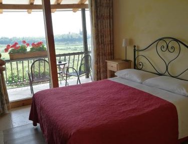Triple Room with Balcony
