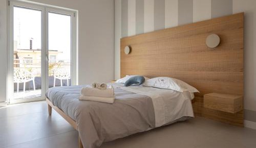 King Room with Balcony