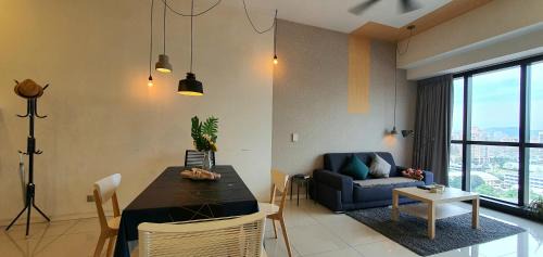 Apartment with Lake View