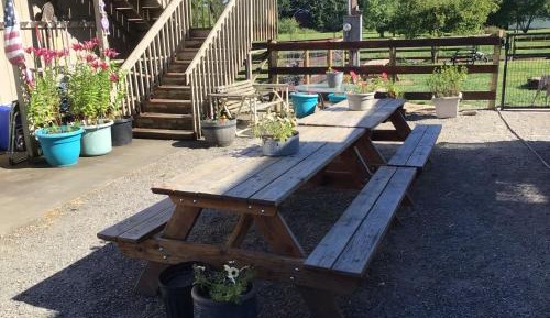 Deluxe Room (2 Adults + 1 Child)