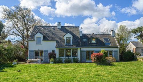Six-Bedroom House