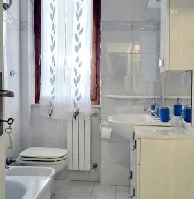 Double Room with Private External Bathroom