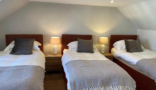 Triple Room with Private Bathroom